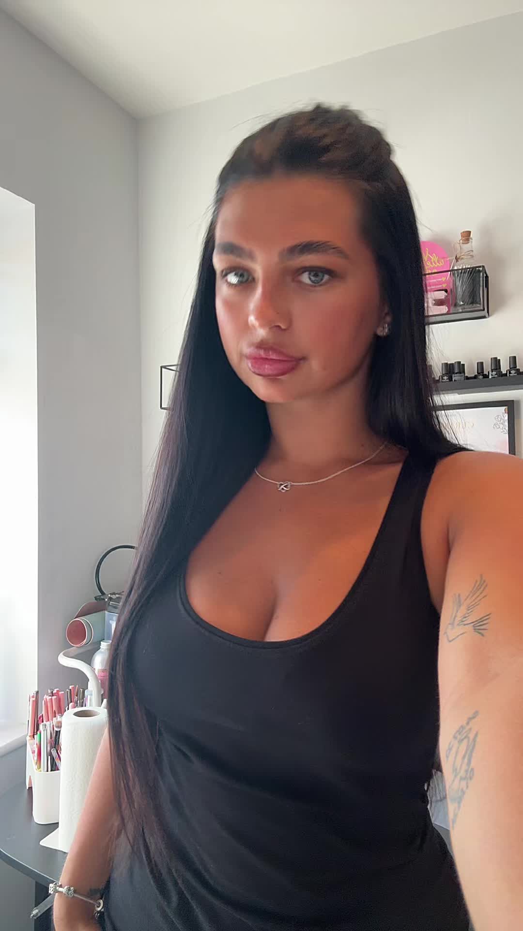 @demiheffron