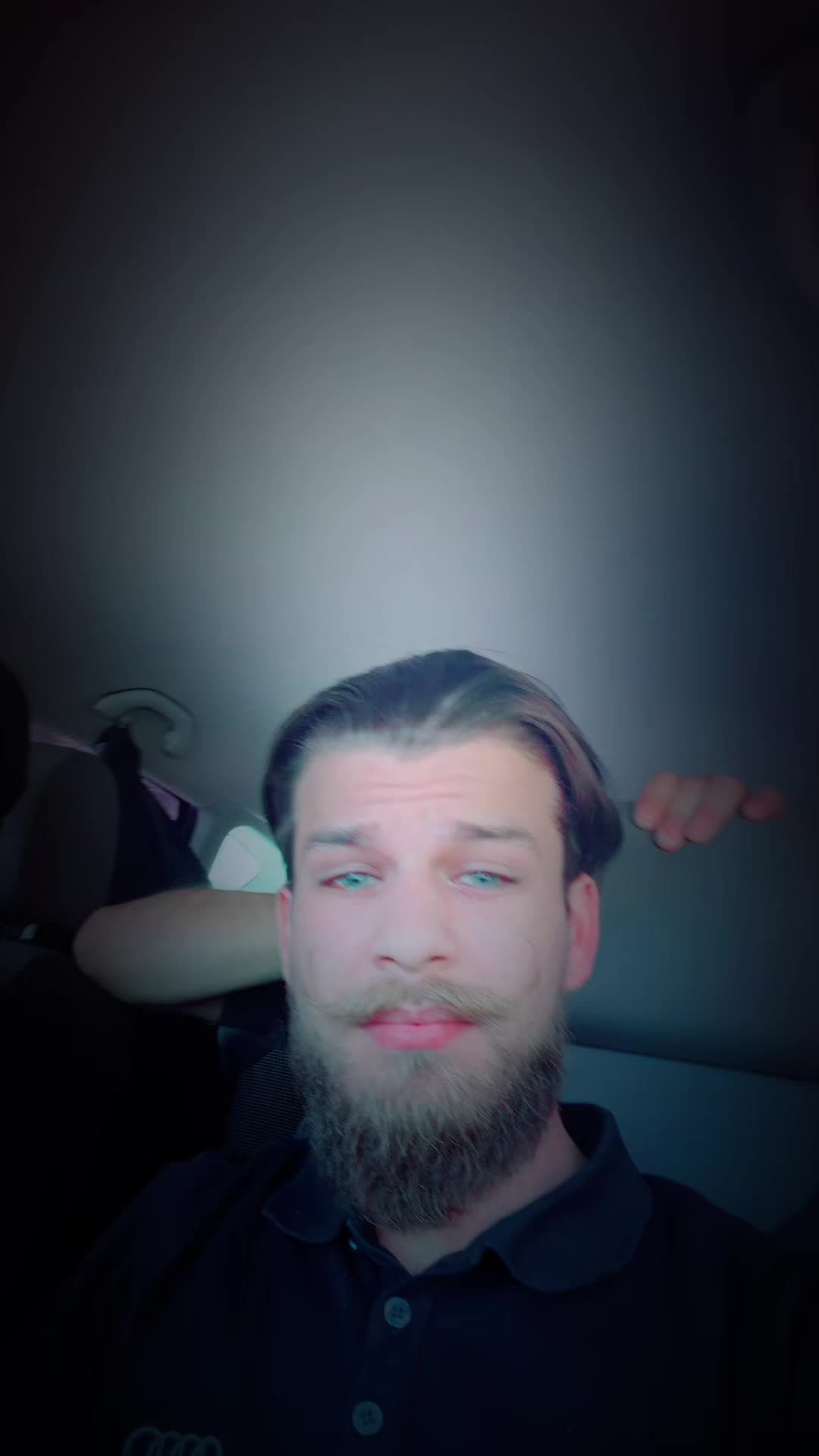 @Can_yaman99