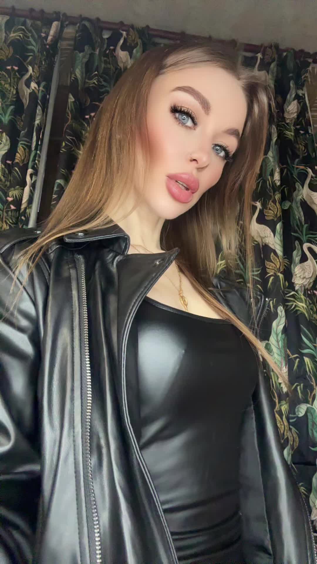 @_missmia___