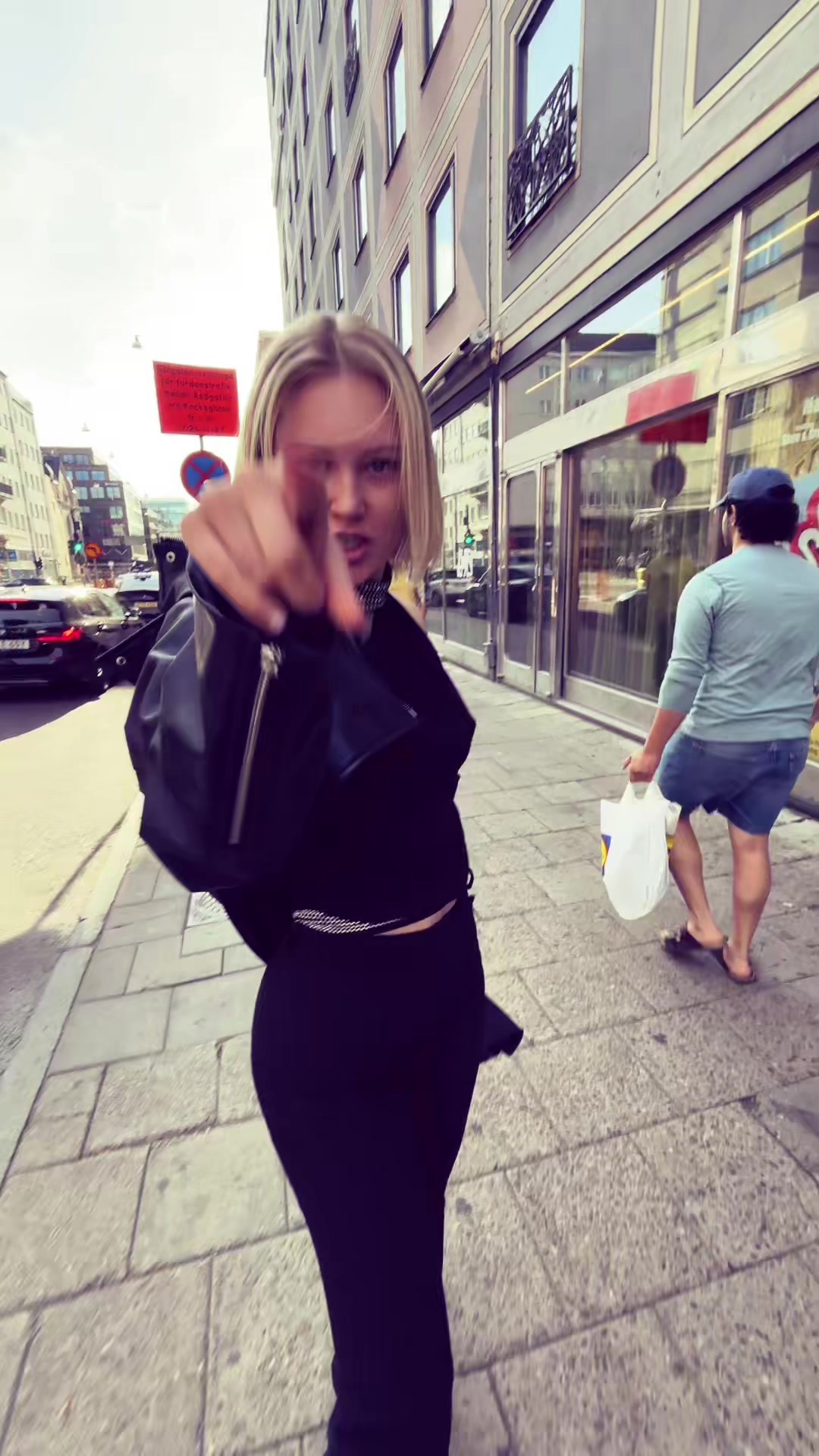 @lodelaa