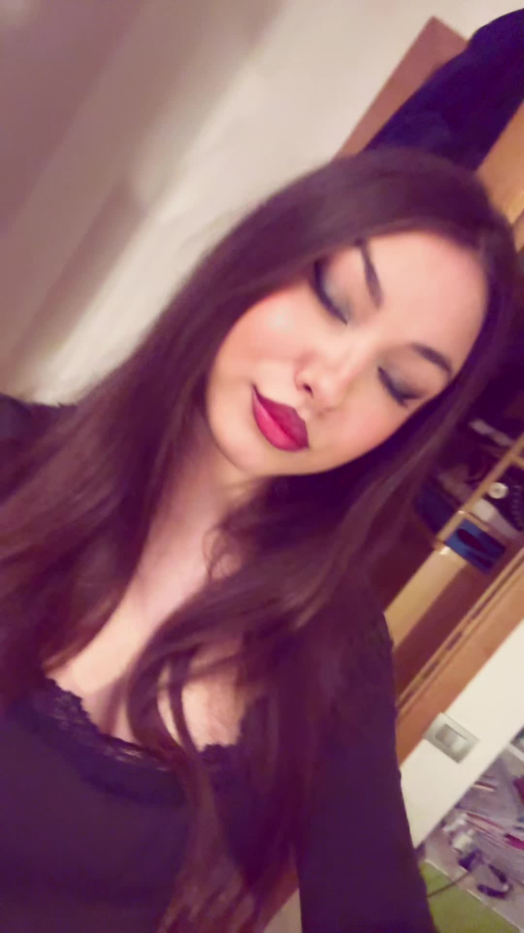 @💋sissi