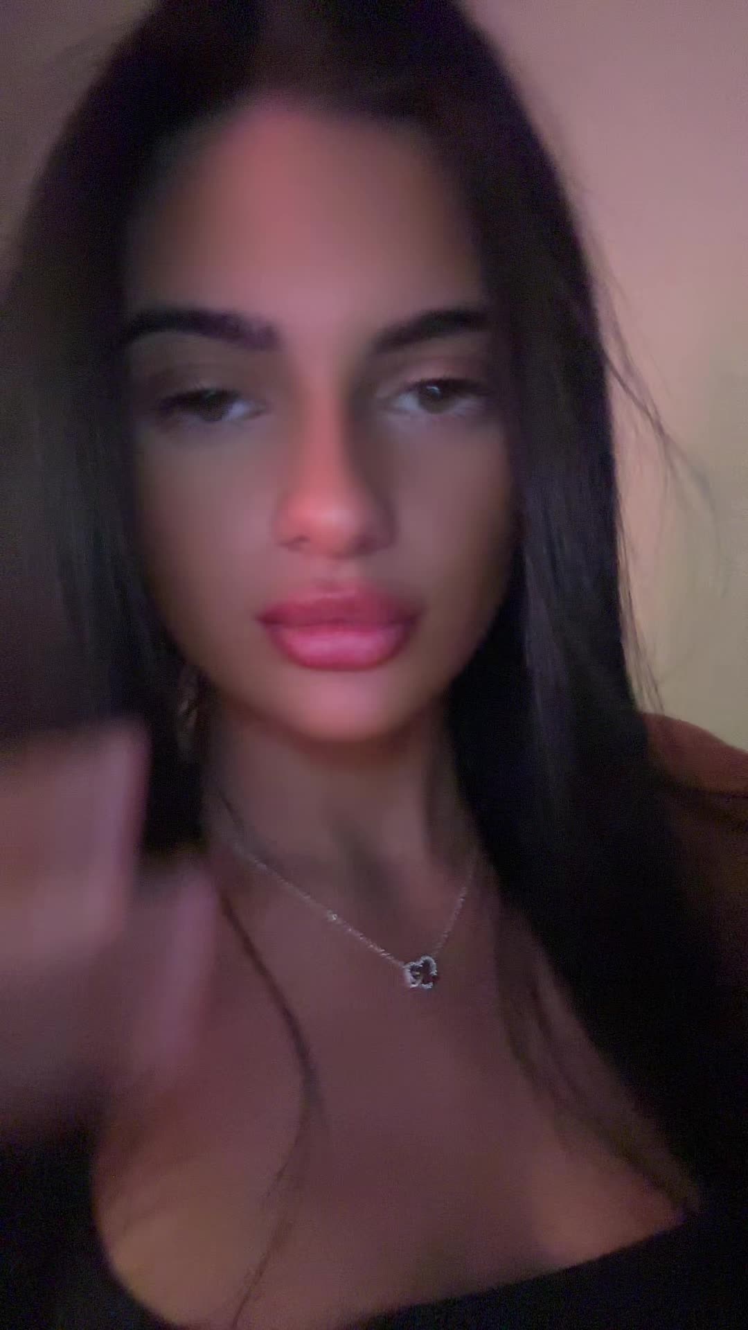 @k e i r a w h i t e