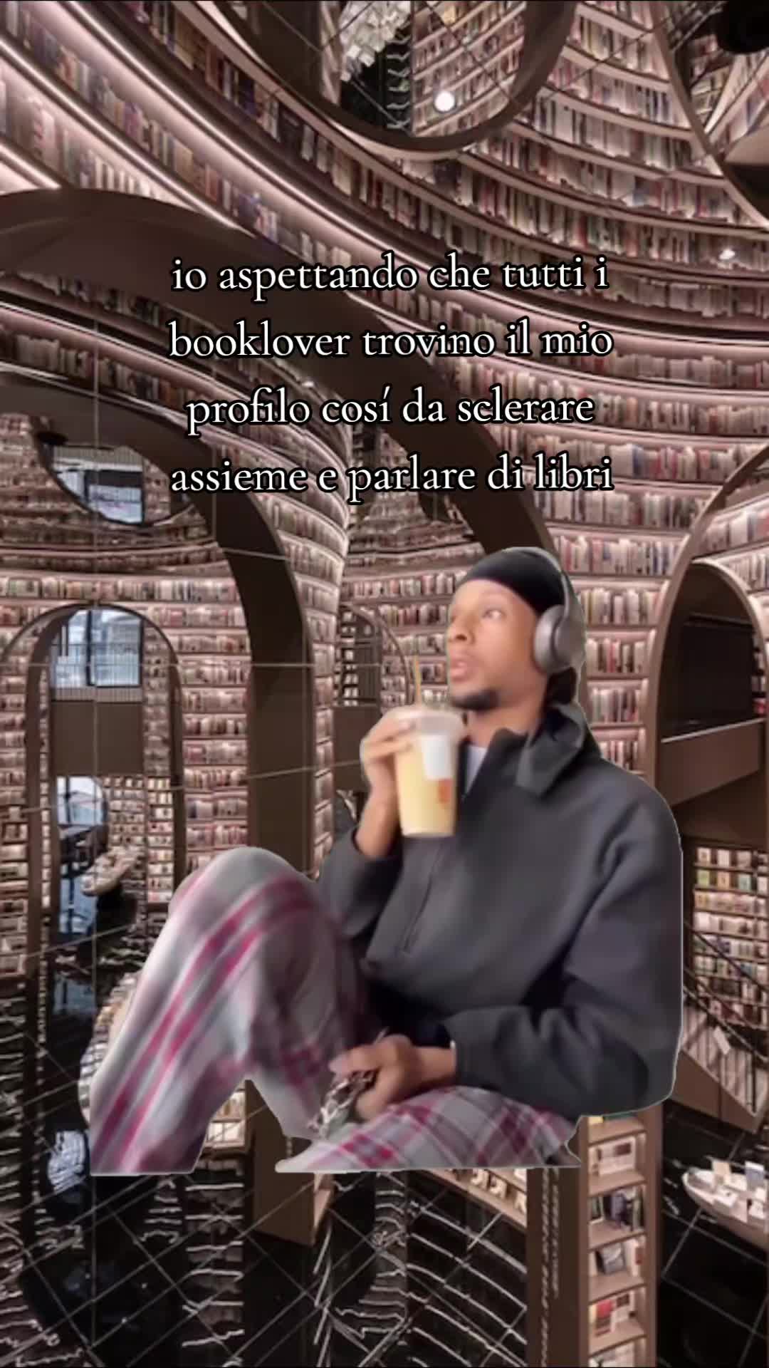 @sonix📚🎧(Hades' version)