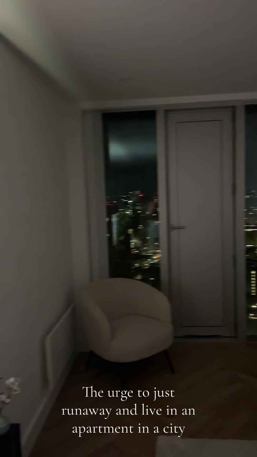 @𝐄𝐌