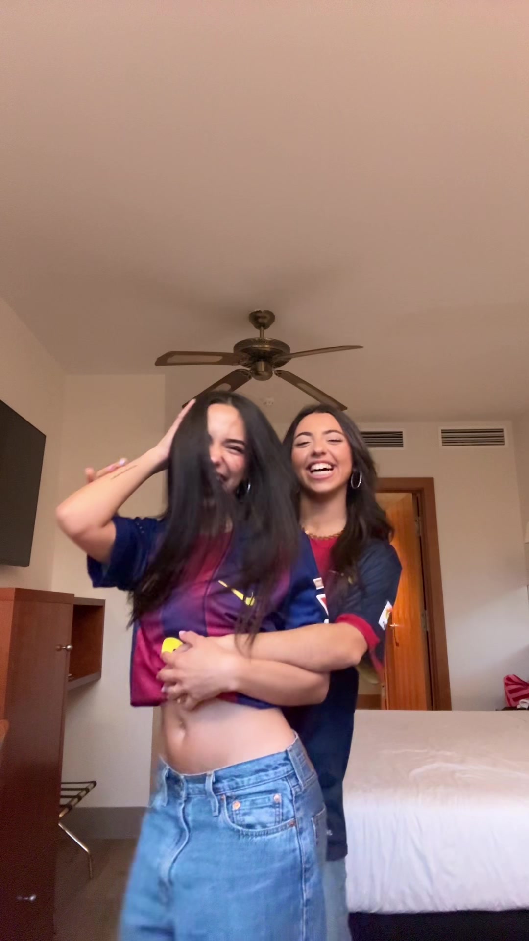 @Astrid Mill&aacute;n