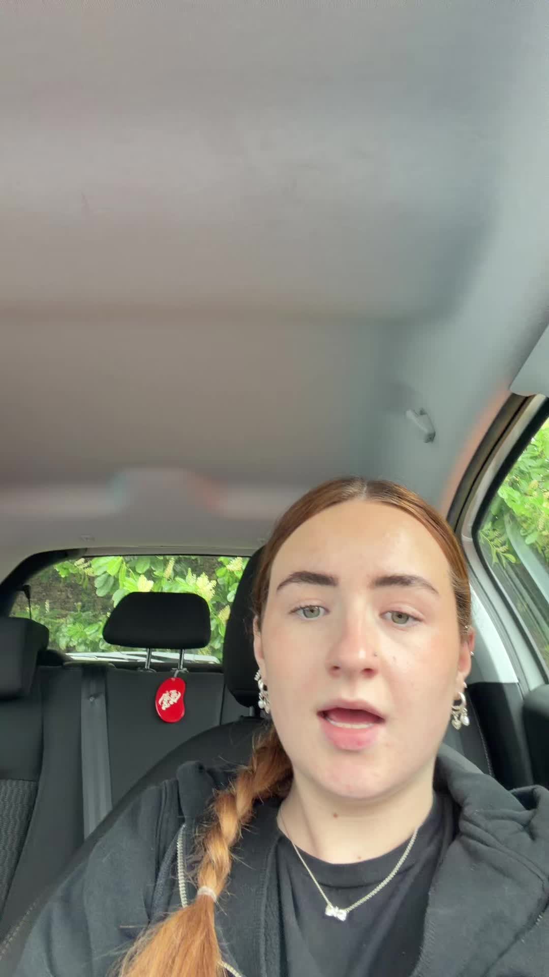 @niamhisabelle