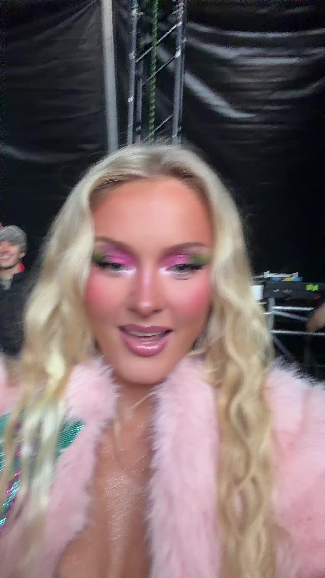 @Zara Larsson