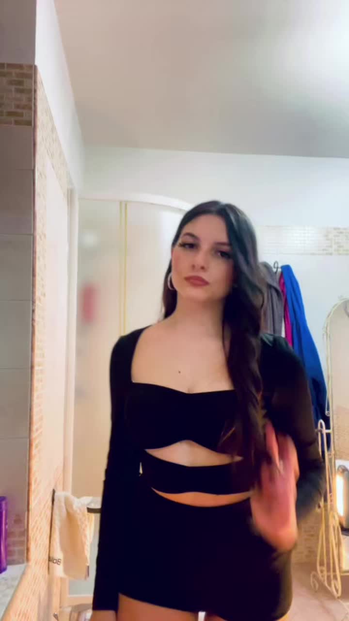 @𝐀𝐧𝐧𝐚 𝐁𝐞𝐥𝐥𝐚