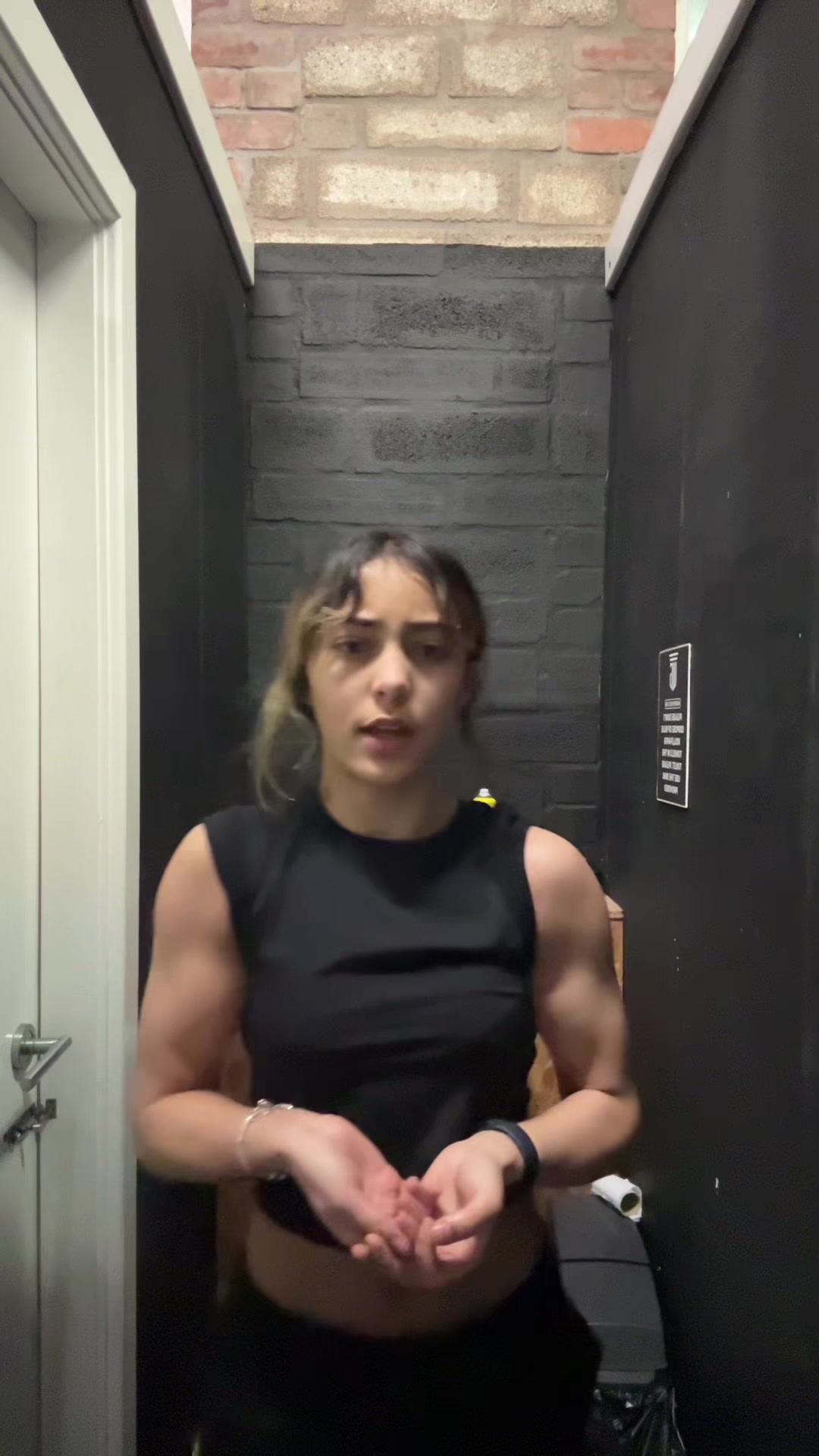 @aiesharss