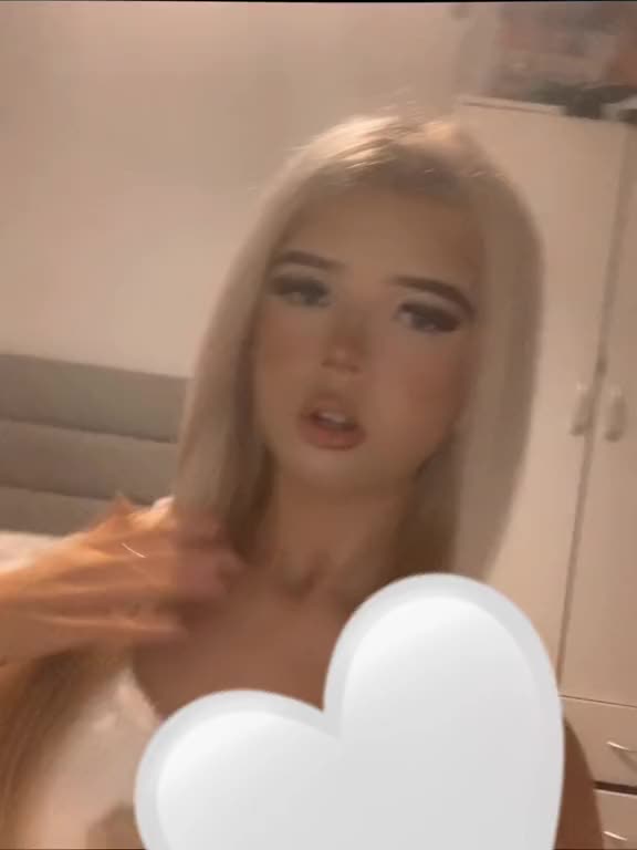 @👸🏼