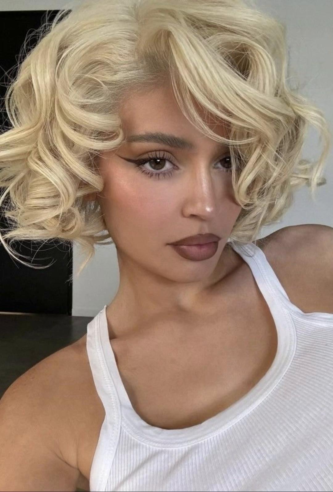 @🦢
