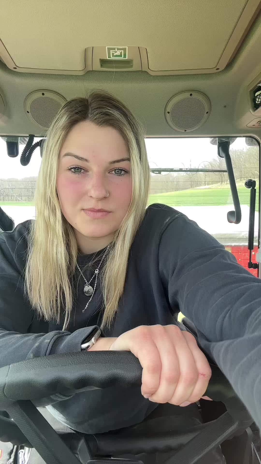 @_schmidti
