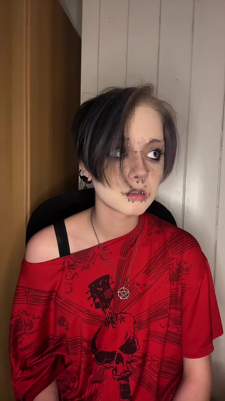 @𝕊𝕙𝕖𝕝𝕝𝕪 𝕚𝕟 𝕓𝕝𝕒𝕔𝕜