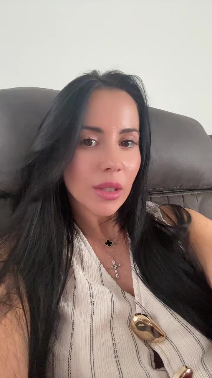 @Elena Xonia