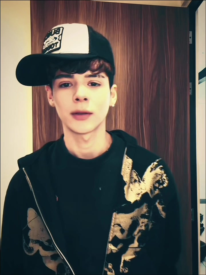 @dani_woo🦠