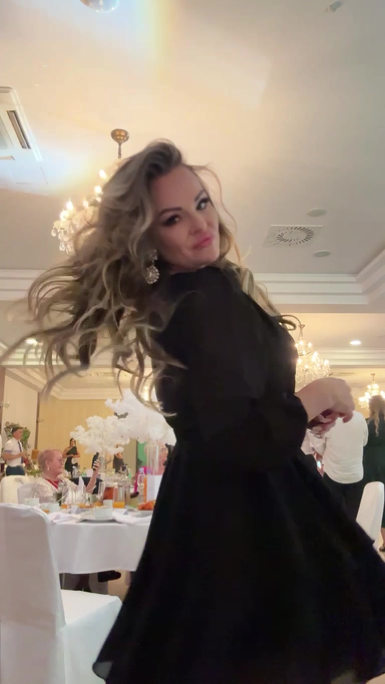 @Virtualna Diva