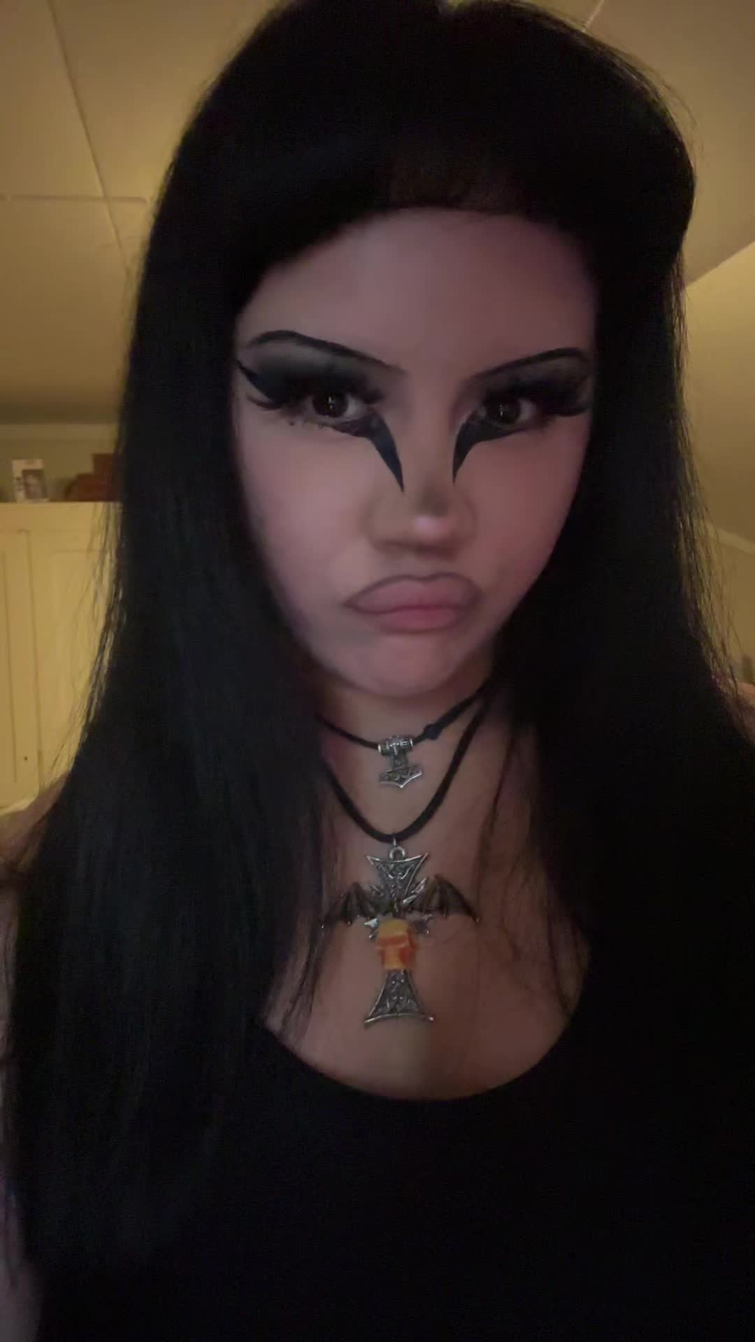 @☠️ CannibalGrrl ୧ ‧₊° 🥩🦴 ⋅