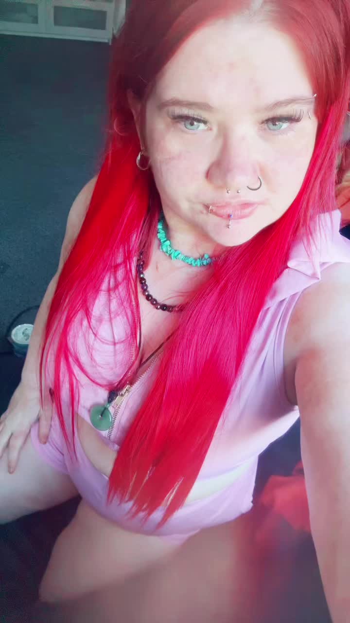 @✨Jenny👑🏴