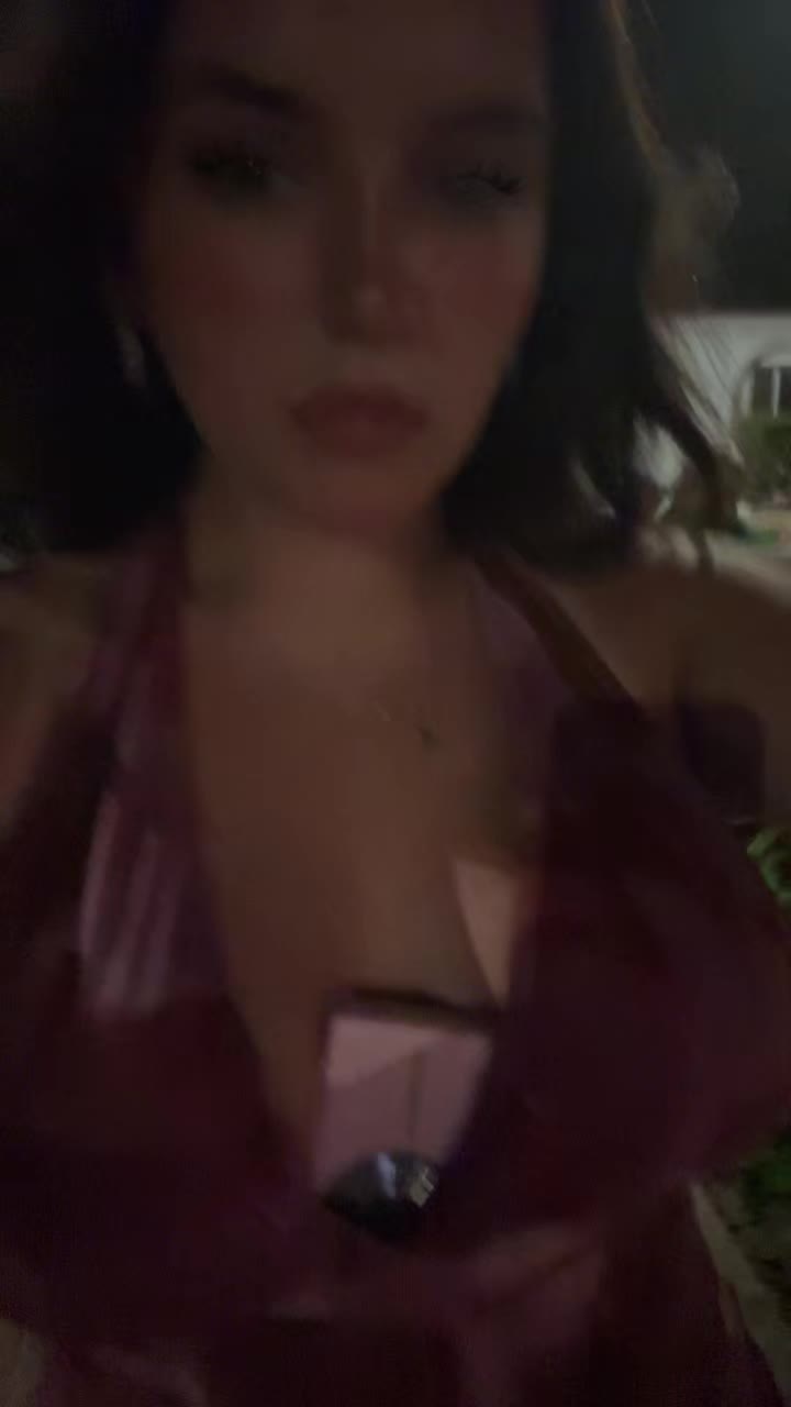 @Ash🤍👩&zwj;❤️&zwj;💋&zwj;👩