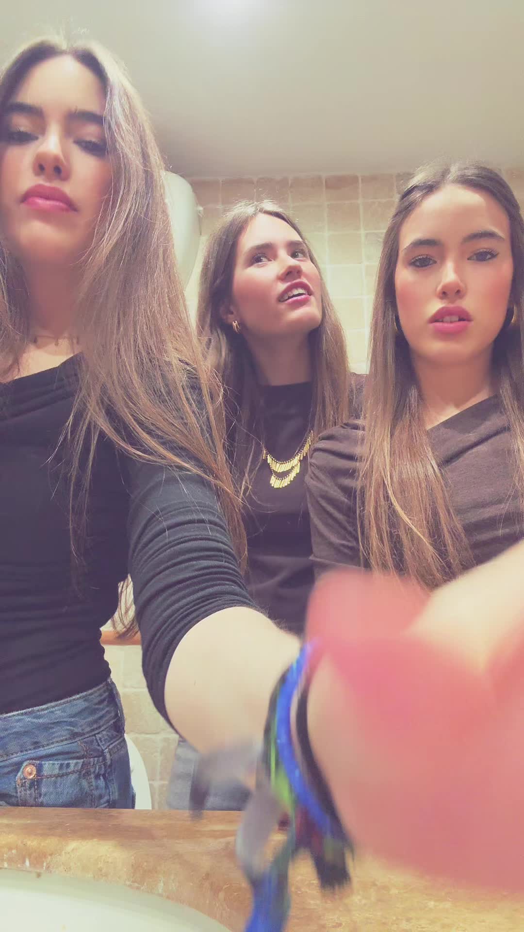 @María Pretel
