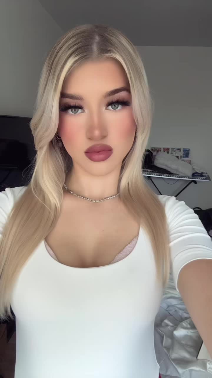 @Diana Damian 𝜗𝜚