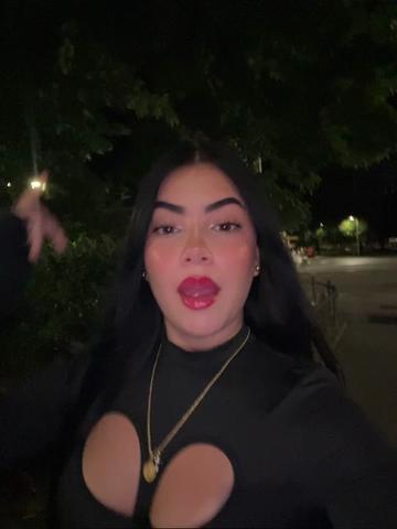 @𝒮ℴ𝒻𝒾𝒶