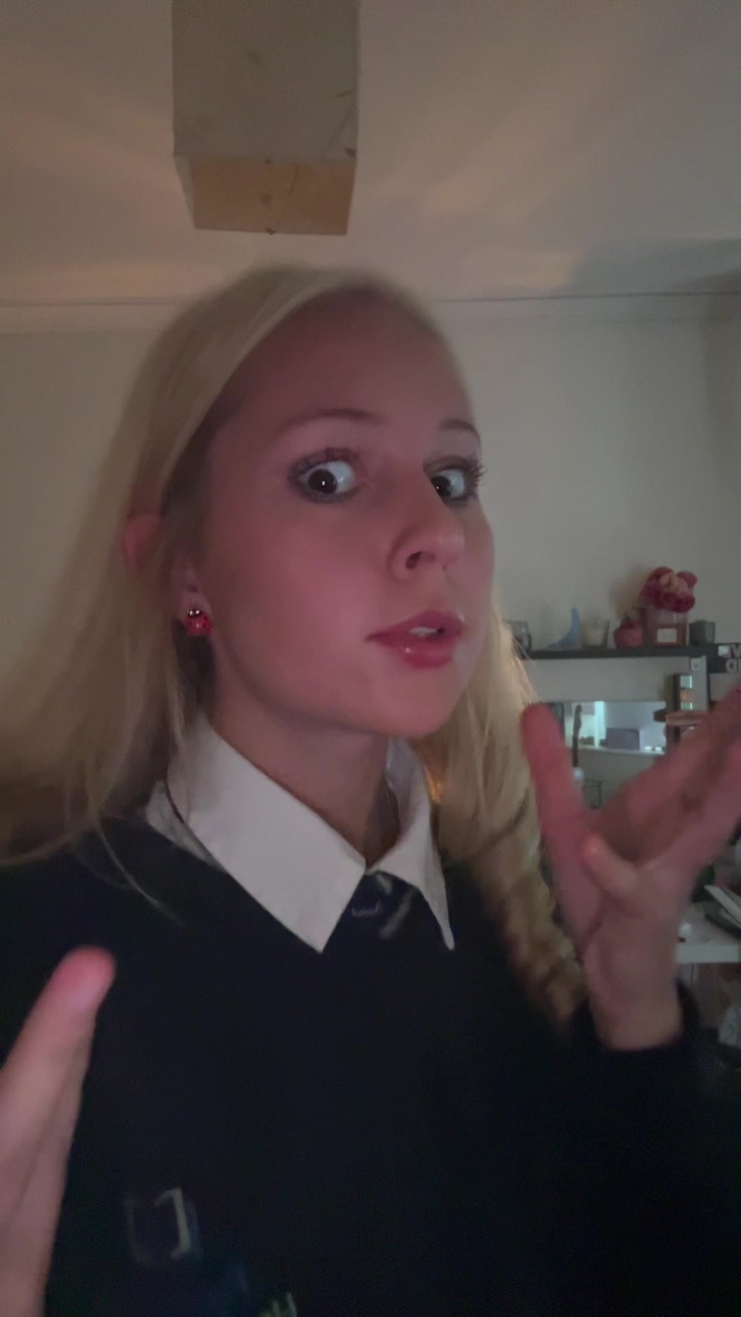 @Blondie