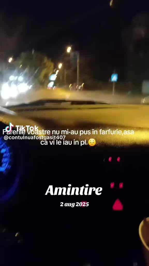 @👑Gyulia,cosmy
