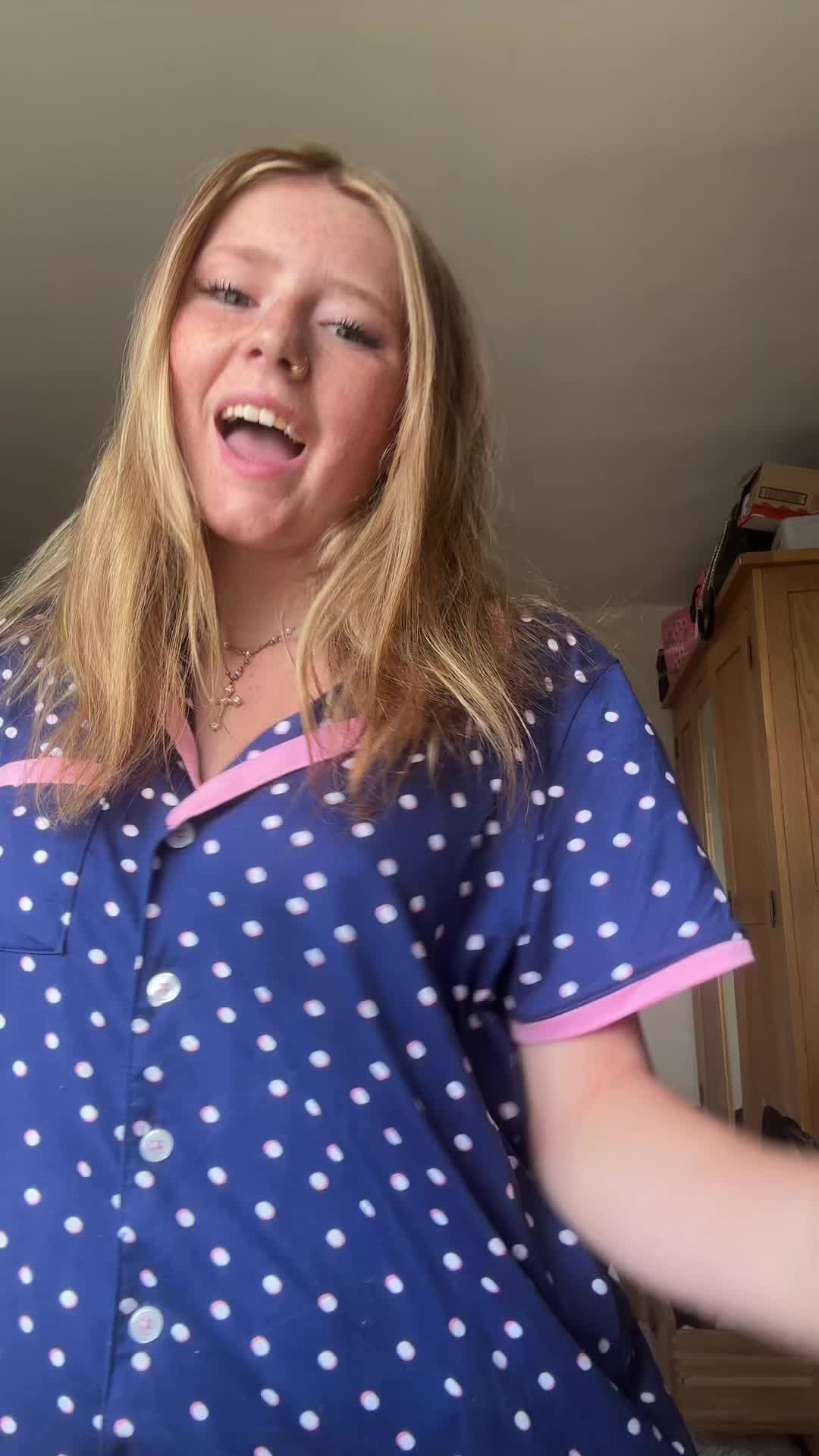 @Em 💋🤭🌺