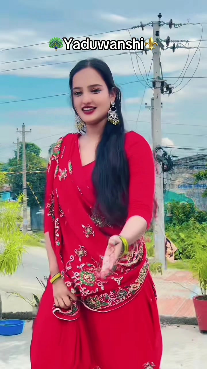 @Yadav girl🔥