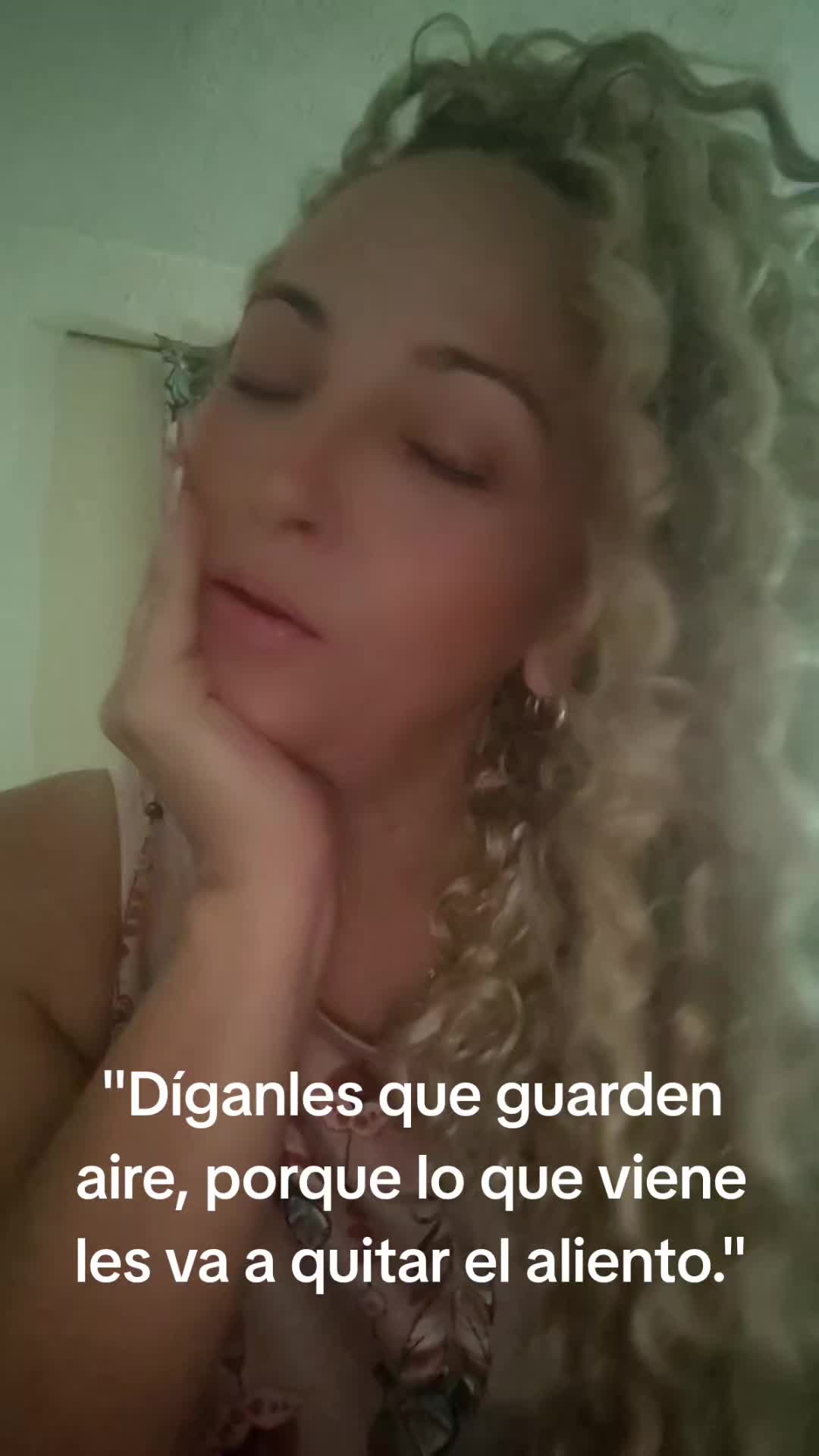 @👑la reinas mejillona 👑
