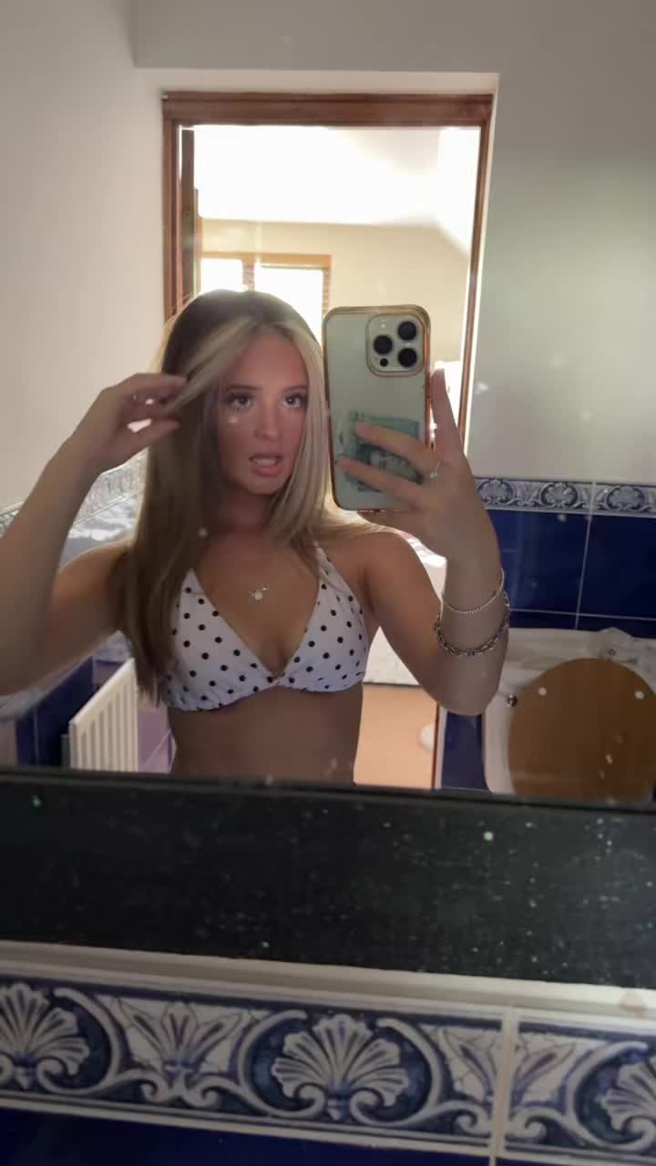 @Poppyolivia