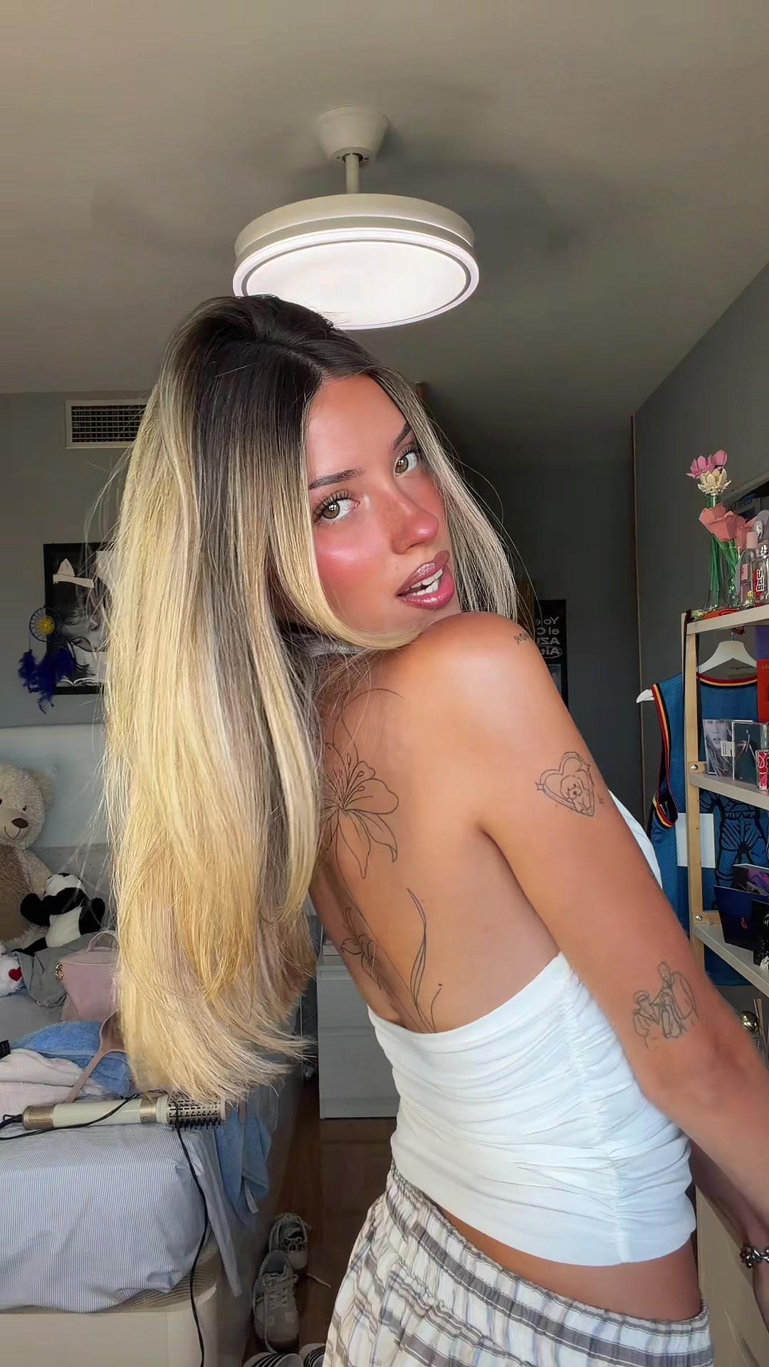 @paula:)