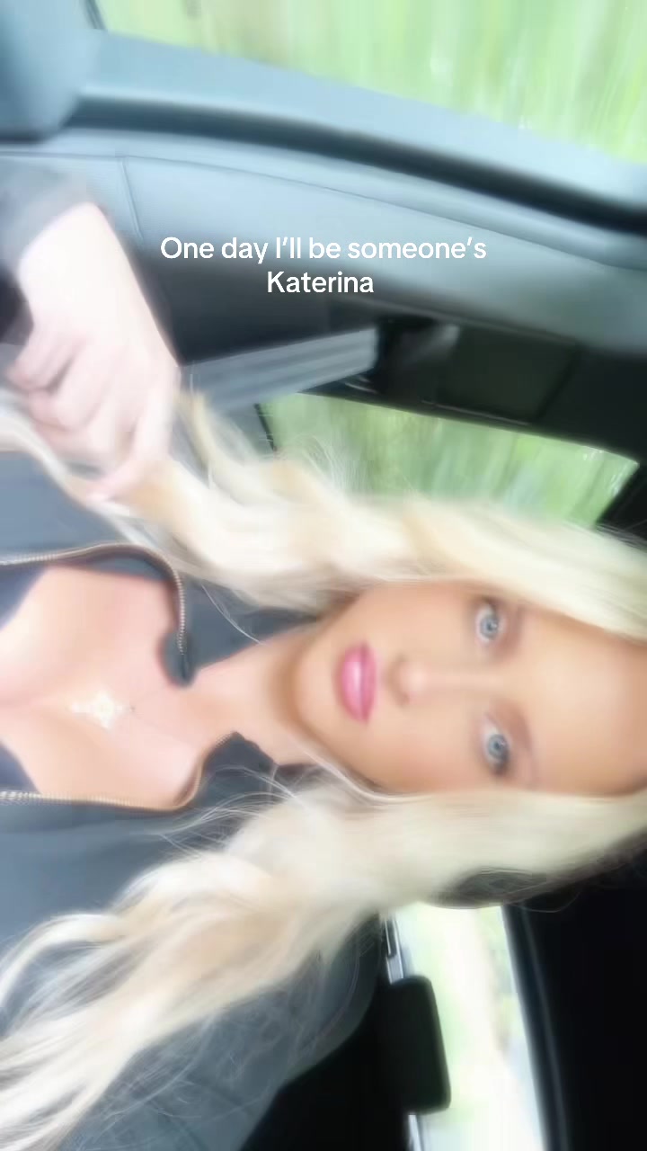 @𝓚𝓪𝓻𝓪 𝓶𝓪𝓻𝓲𝓪𝓷 &dagger;