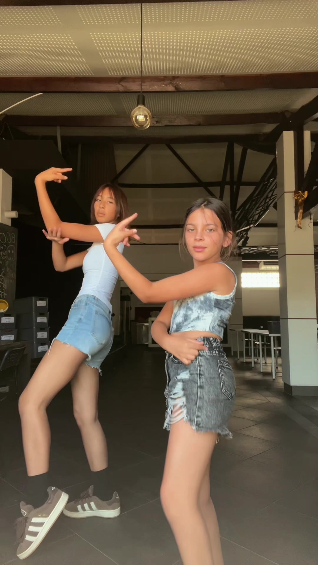 @ÆXIS and Little stars