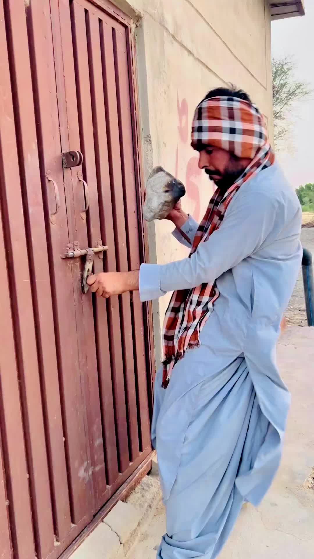 @Majid__Essa