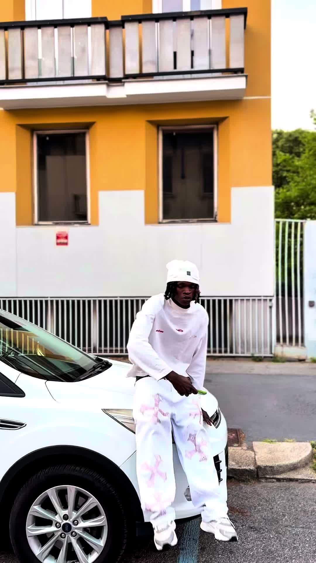 @Likemoneystar🌟