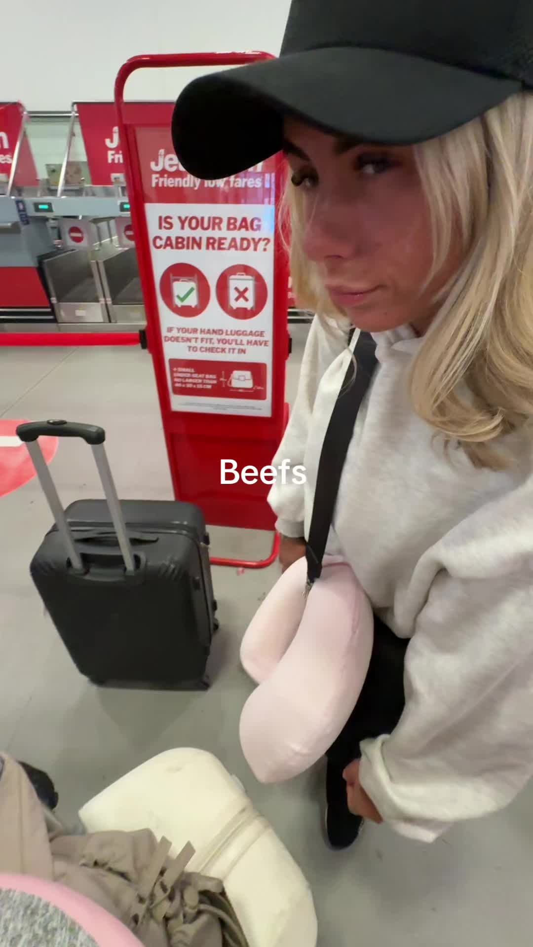 @Holl