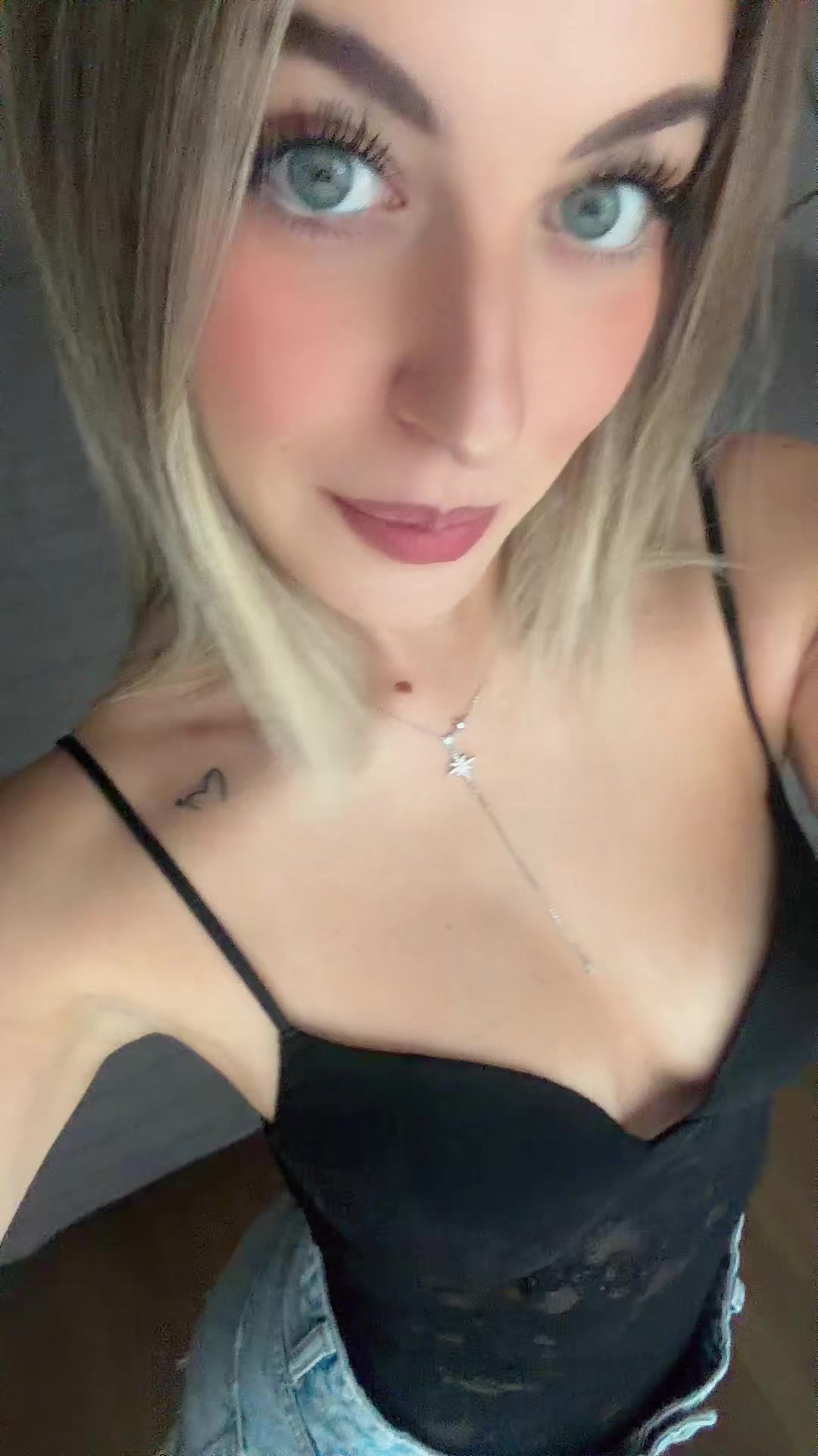 @iris