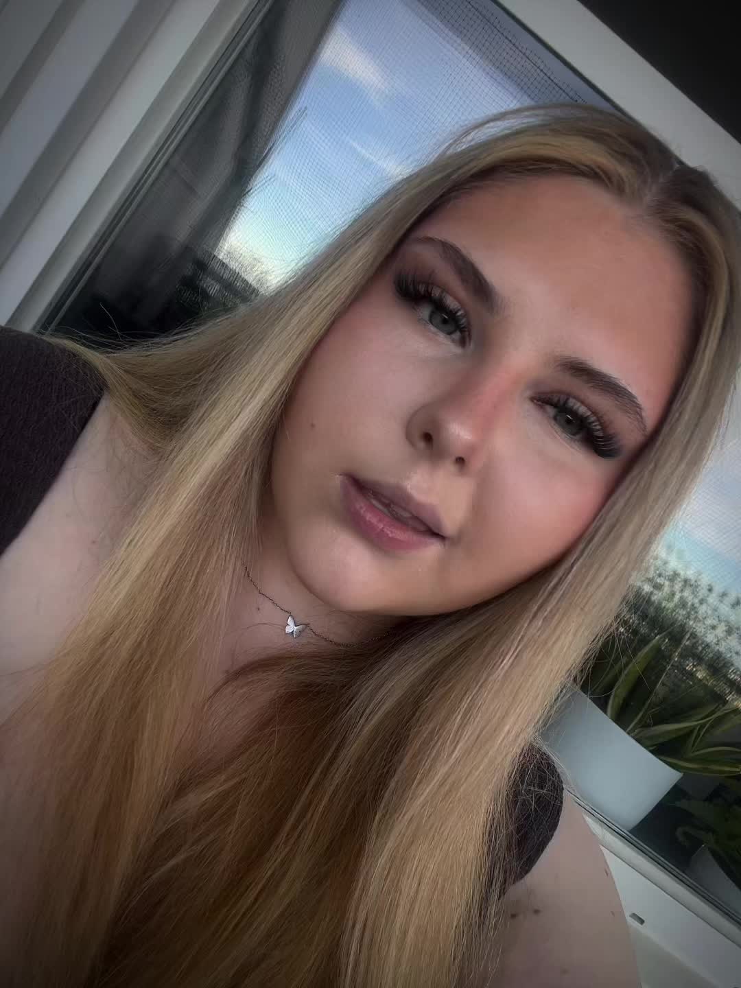 @𝐧 𝐞 𝐥 𝐥 𝐬 𝐚 𝐧