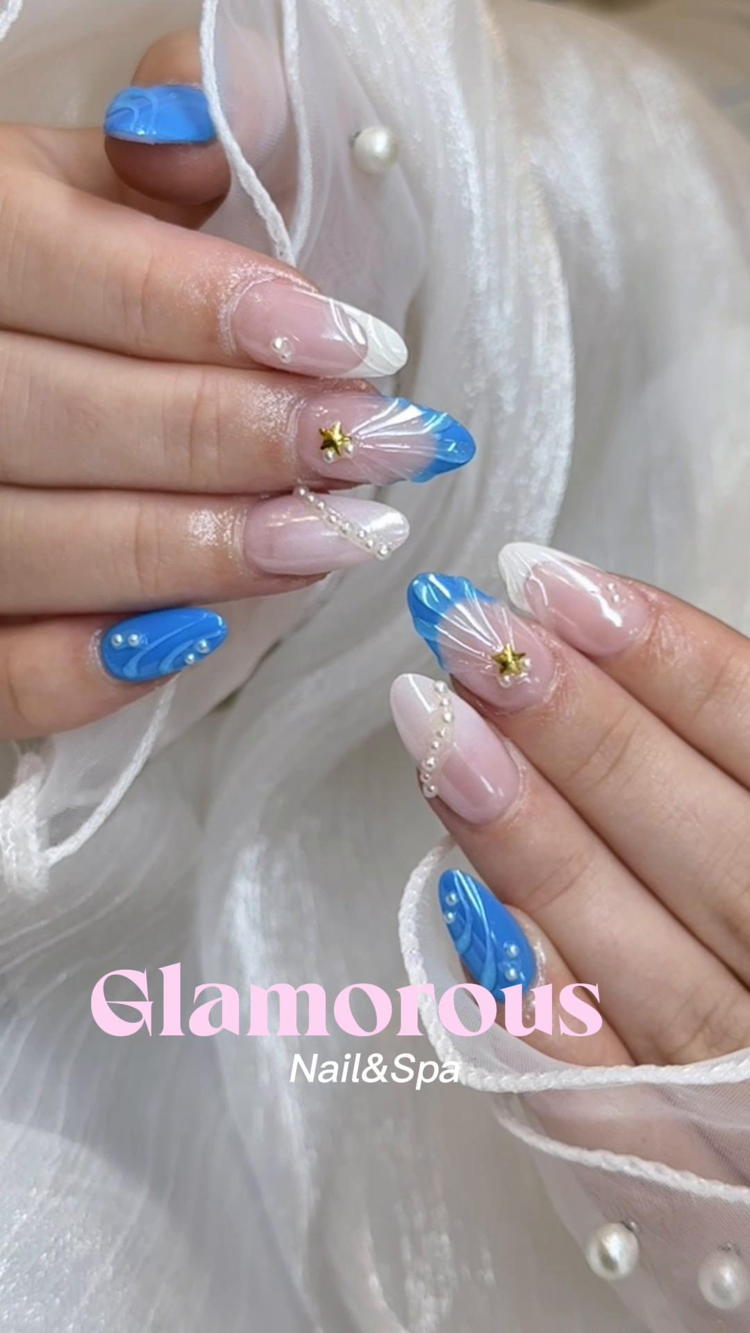 @Glamorous Nails & Spa