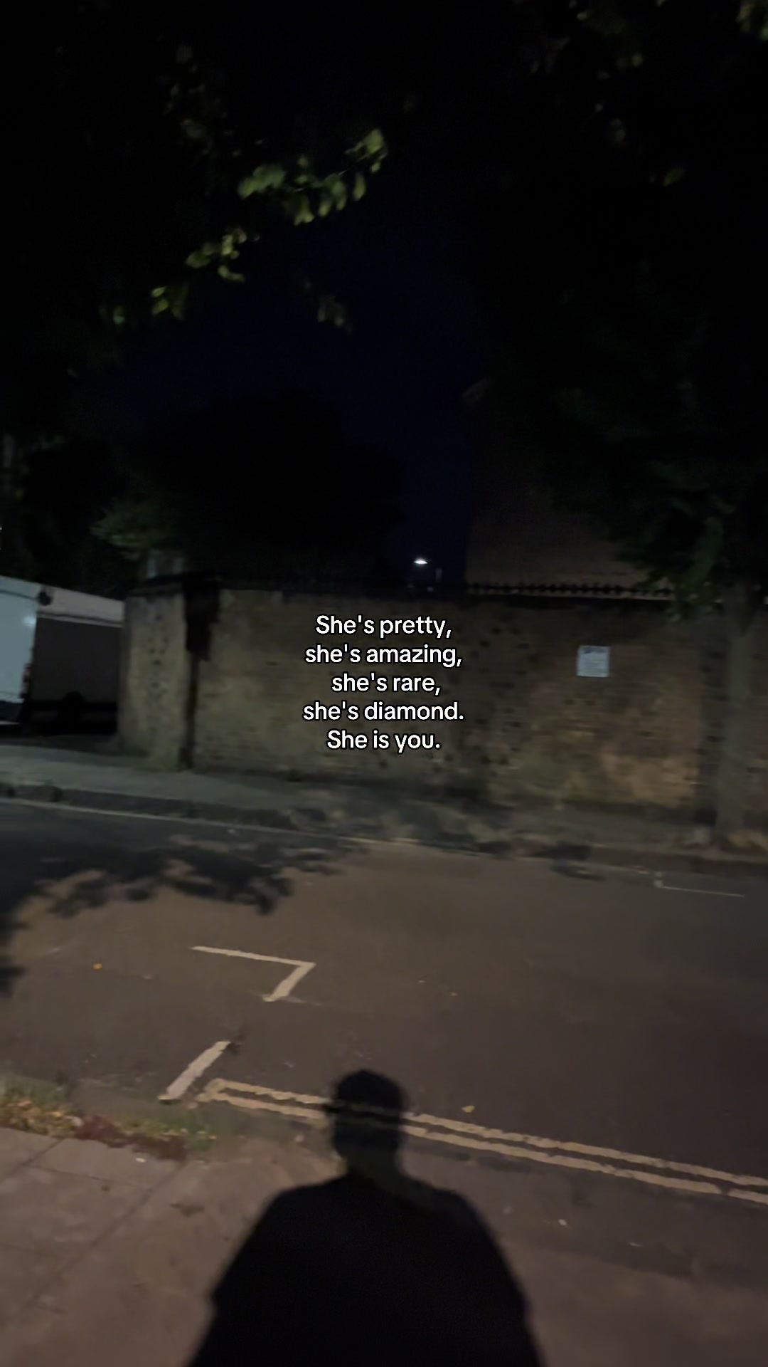 @✰