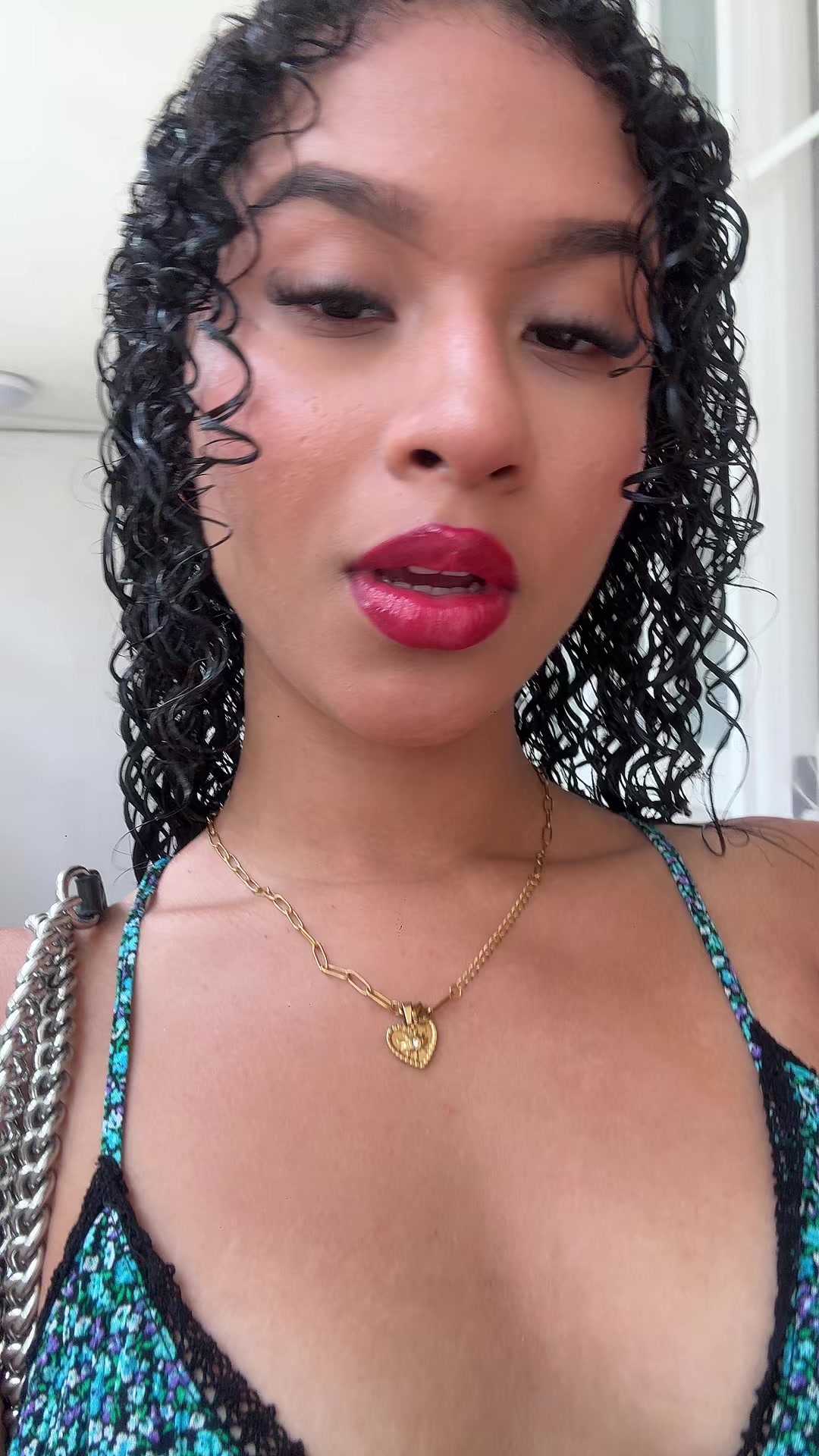 @Zurelys