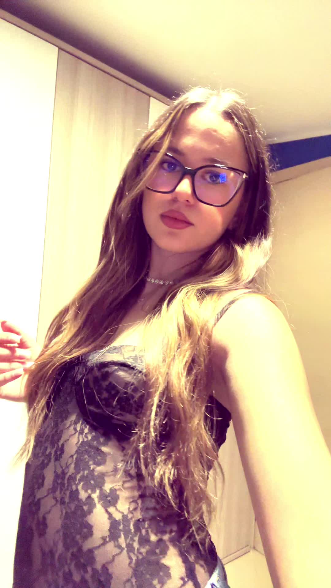 @fè