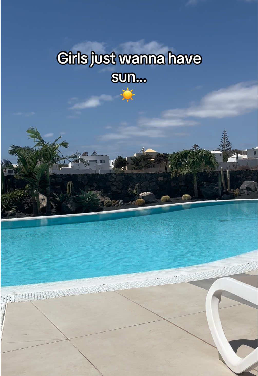 @Becki ๐ค loves to travel โ๏ธ