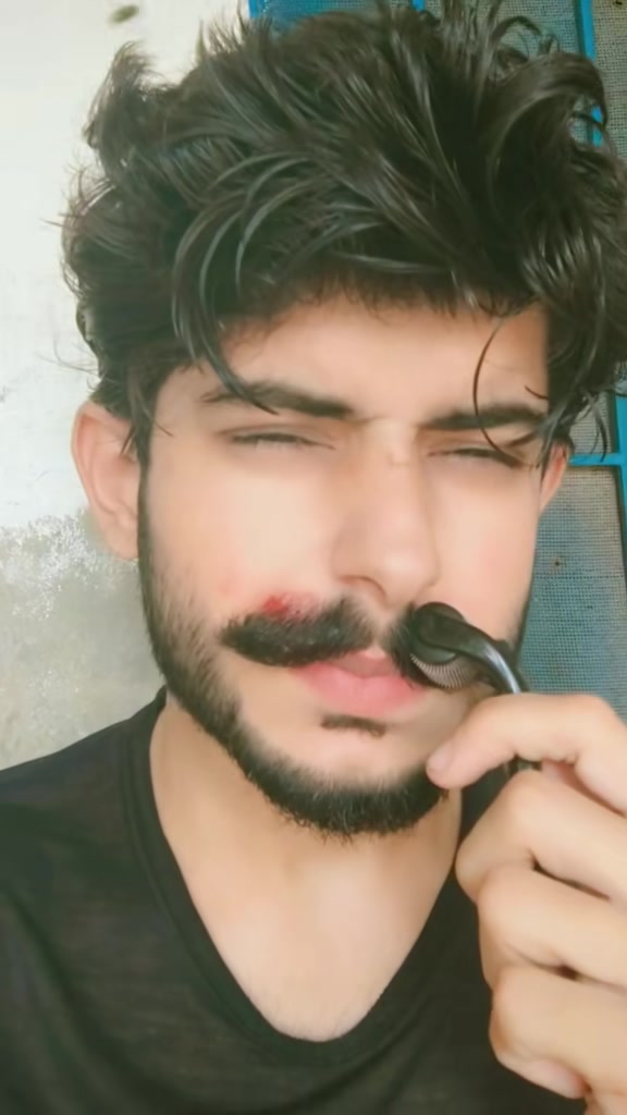 @𝗔𝗱𝗲𝗲𝗯 𝘼𝙛𝙞𝙚