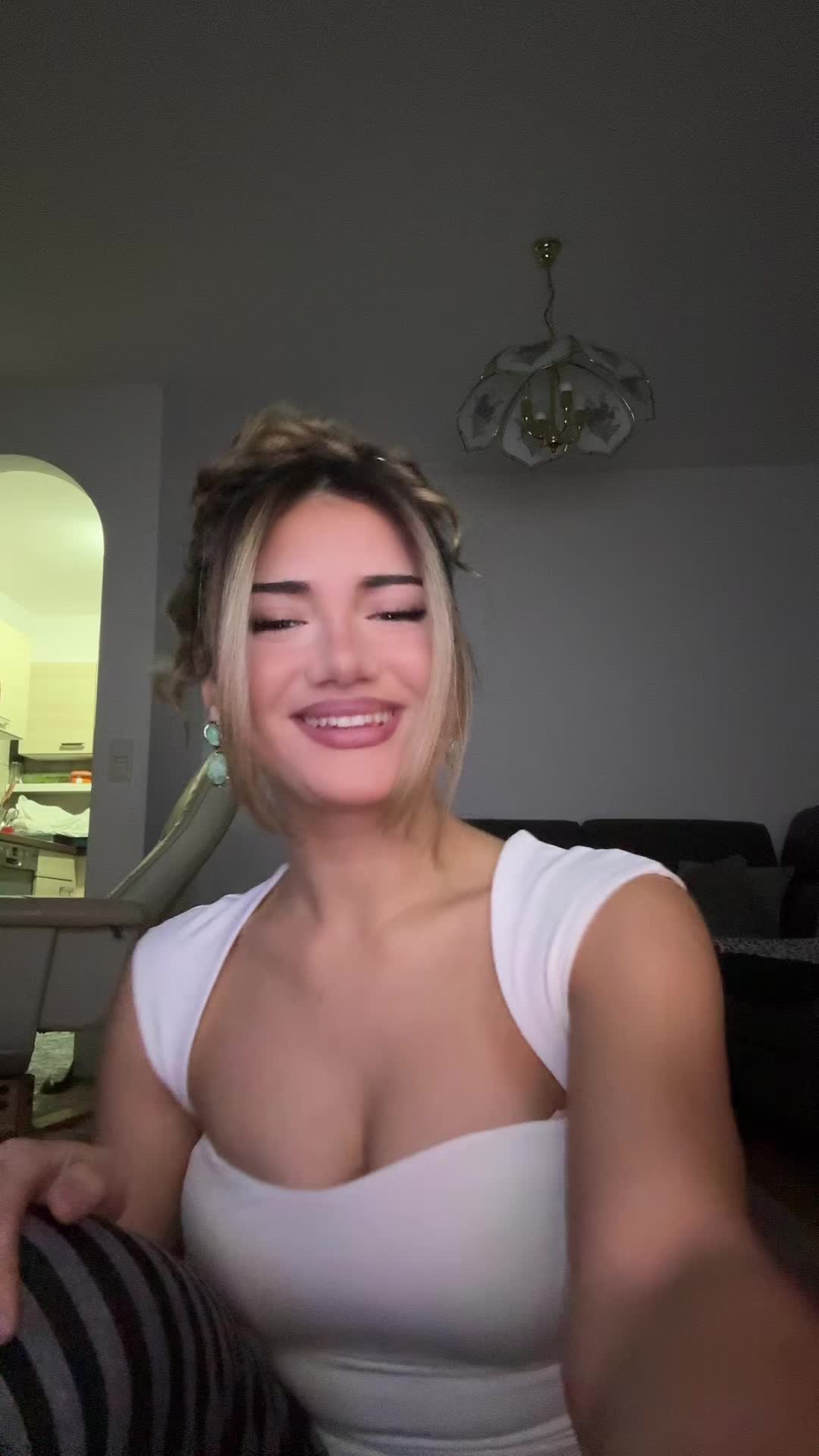 @Anesa