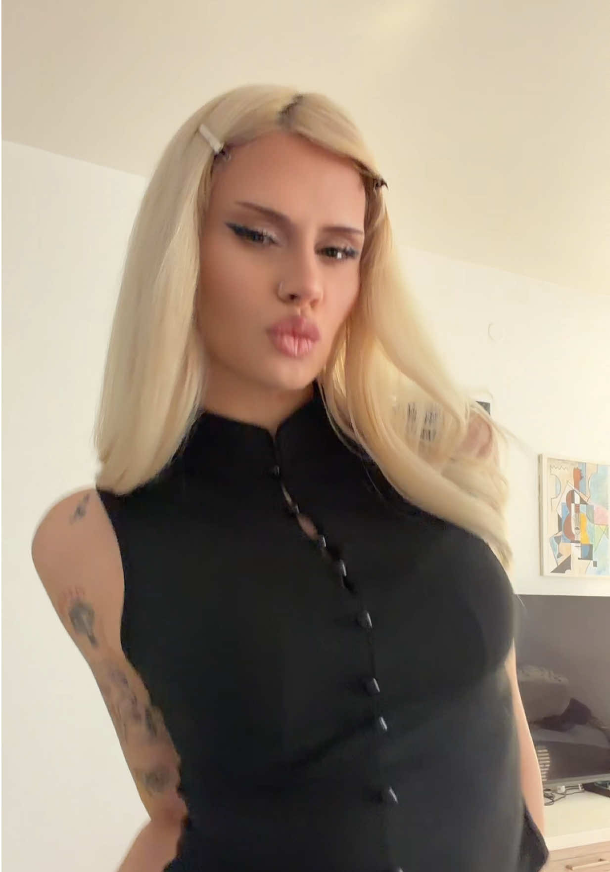 @NIKOL❤️🩹