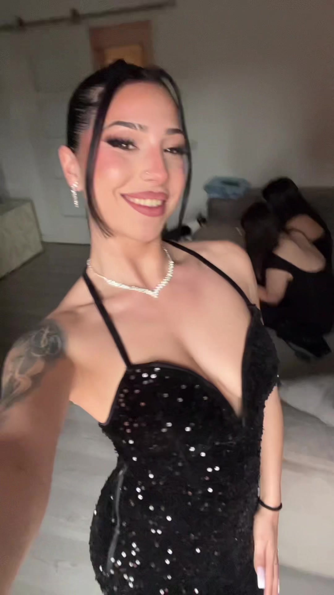 @𝑚 𝑒 𝑟 𝑦🦂