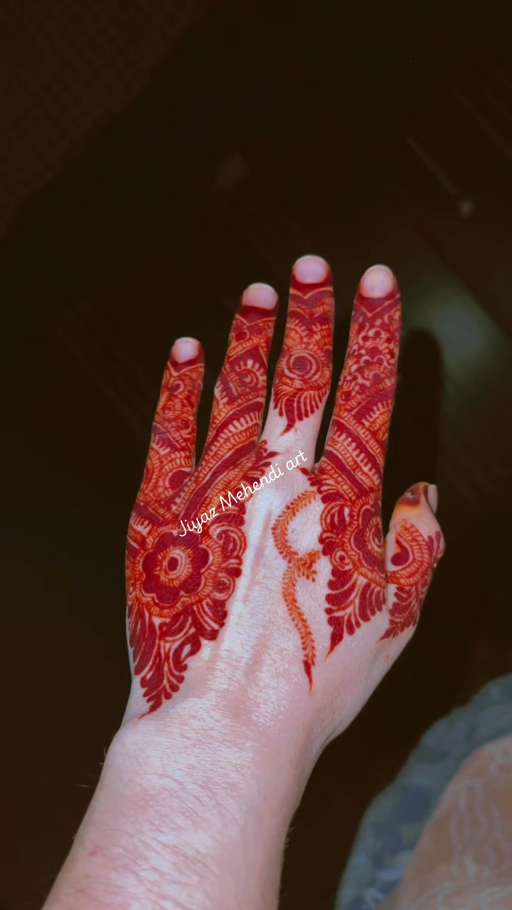 @jiya's mehendi art